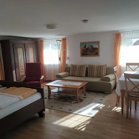 Nette In Garitz Mit Garten Und Terrasse Apartment